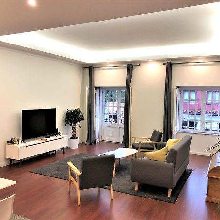 Apartamento Charm City Center Apt 140M2 & Free Parking Braga Exterior foto