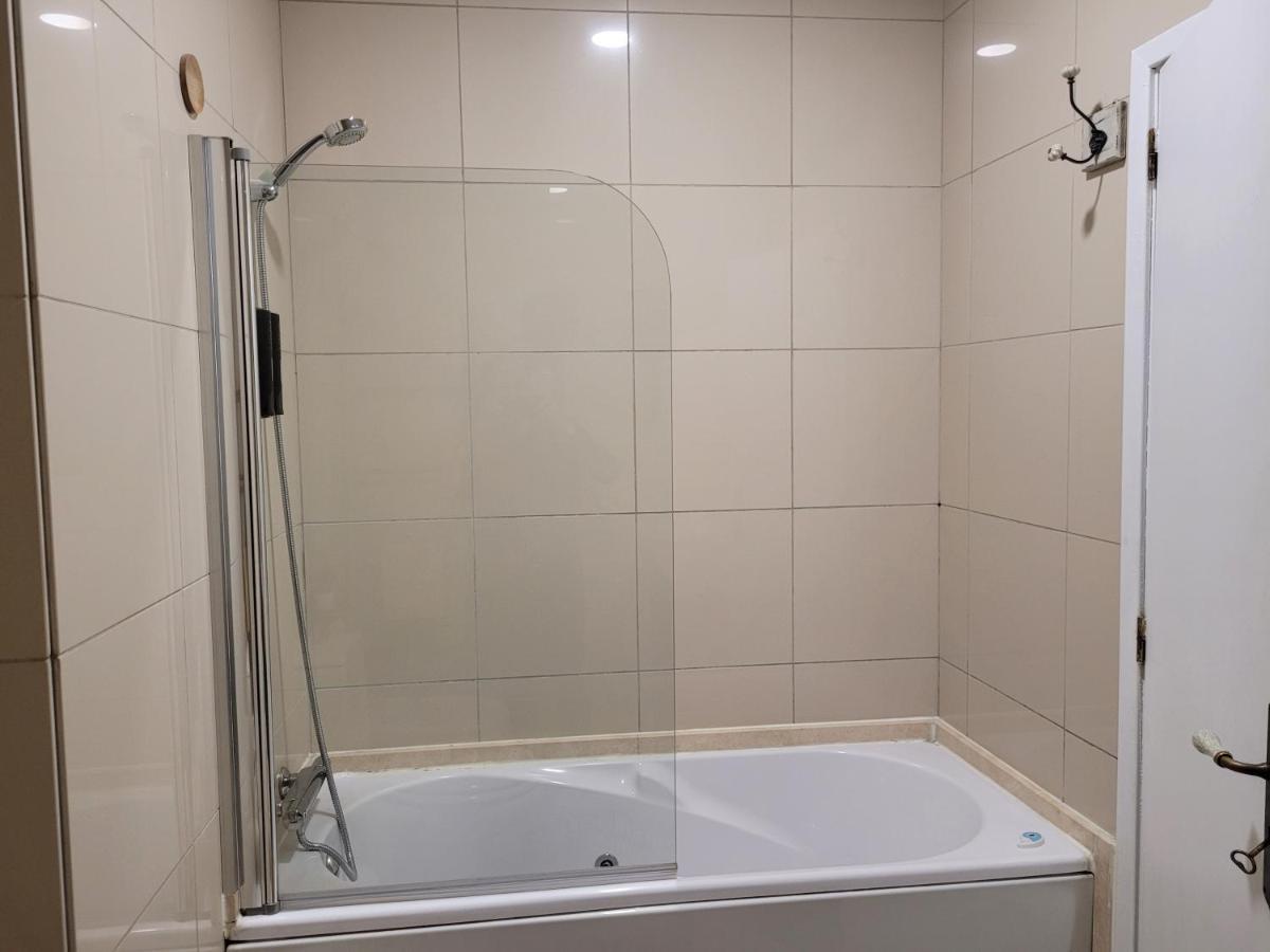 Apartamento Charm City Center Apt 140M2 & Free Parking Braga Exterior foto