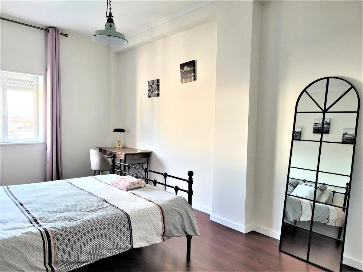 Apartamento Charm City Center Apt 140M2 & Free Parking Braga Exterior foto