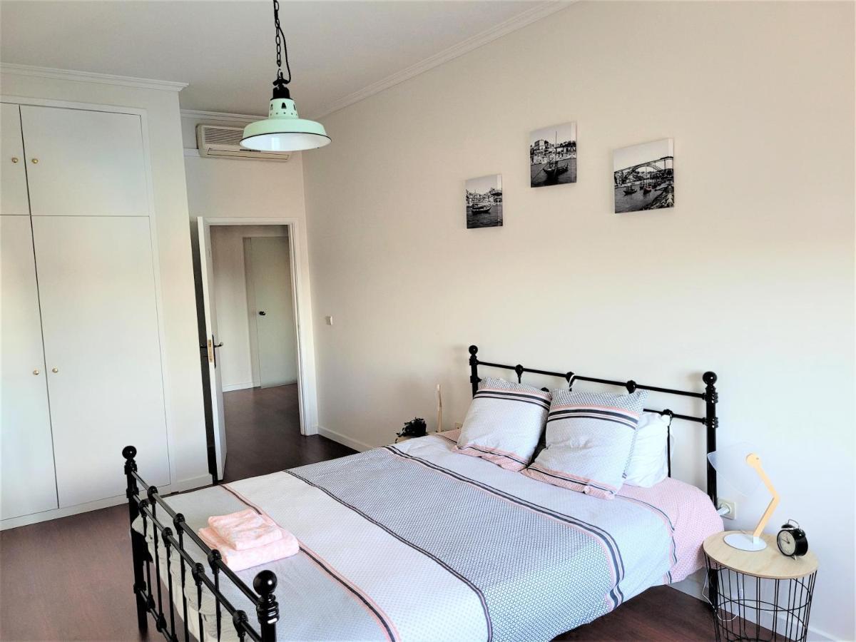 Apartamento Charm City Center Apt 140M2 & Free Parking Braga Exterior foto