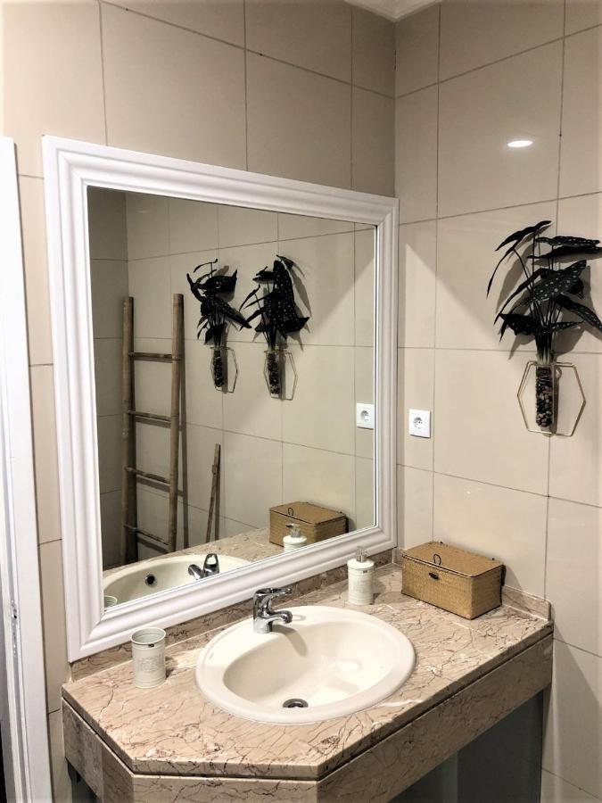 Apartamento Charm City Center Apt 140M2 & Free Parking Braga Exterior foto